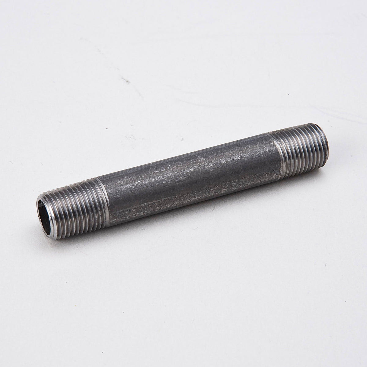 1-1/2-in x 10-1/2-in Black Steel Schedule 40 Nipple - Bulk - Fittings N' Valves